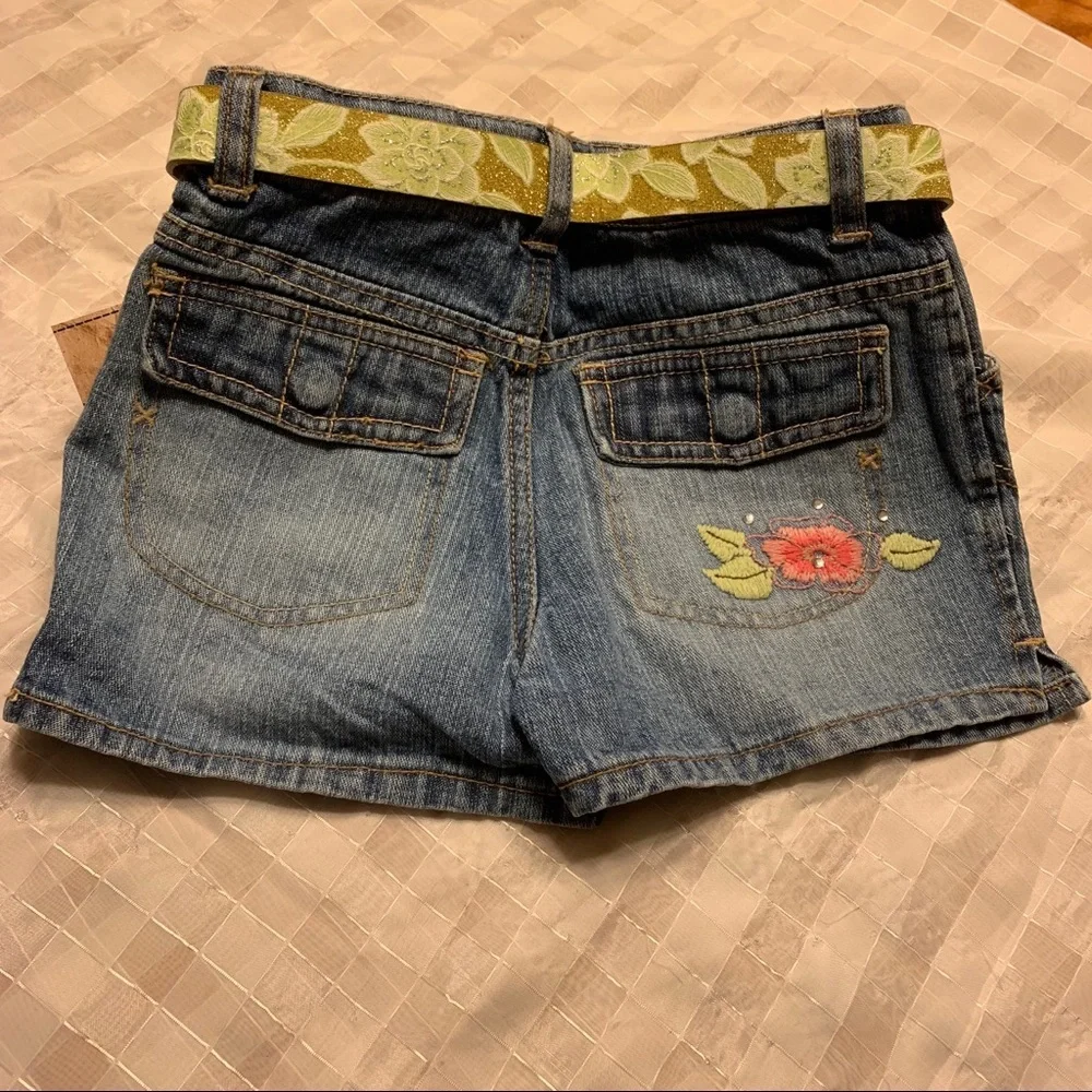 Girls Short With Stones & Sequins Size 6x Tall - Picture 2 of 8